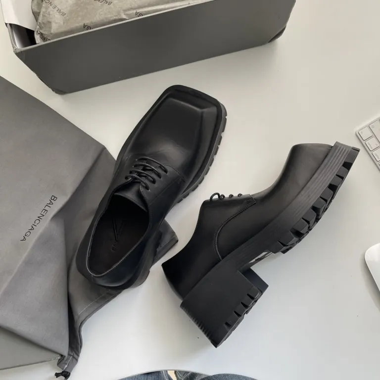 Balenciaga Shoe 